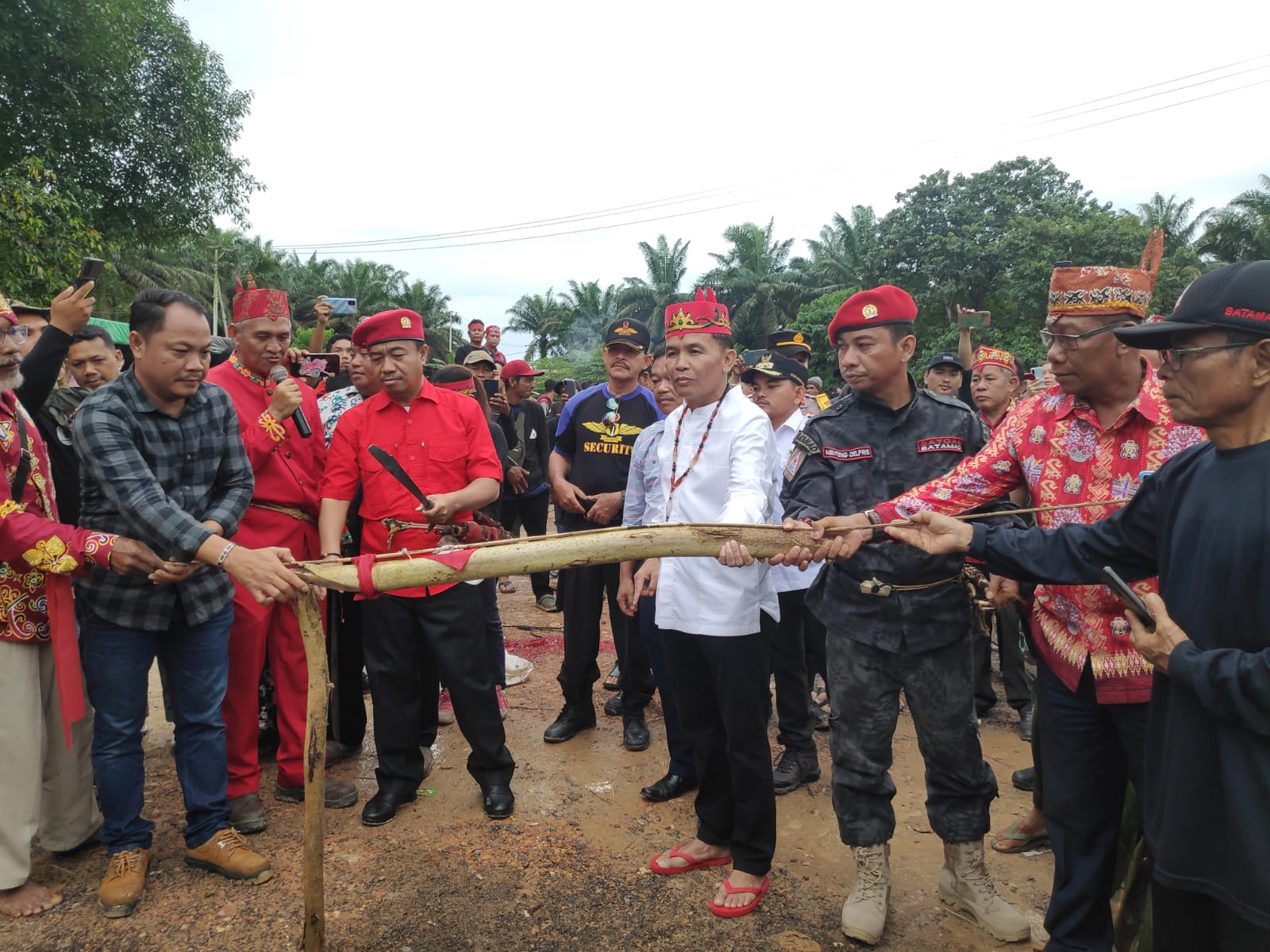 Agustiar Sabran Menghadiri Pembukaan Portal Kalteng Co Selalu