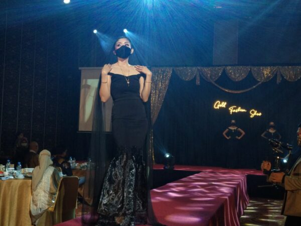 Perhiasan di Kalteng