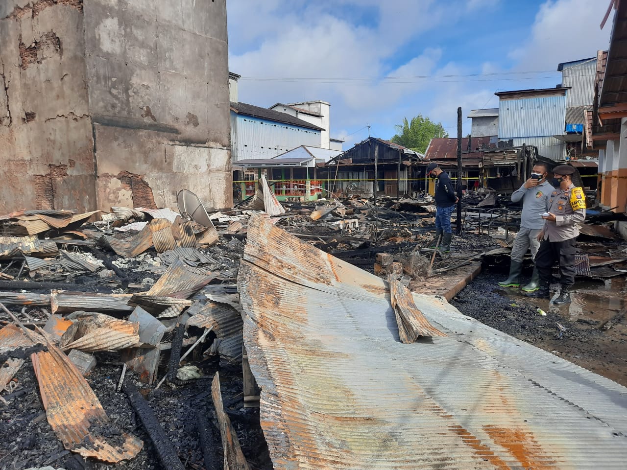 Bangunan Terbakar di Bahaur