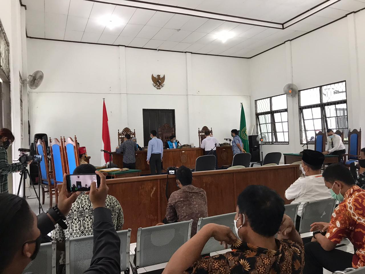 Gugatan Warga Kinipan