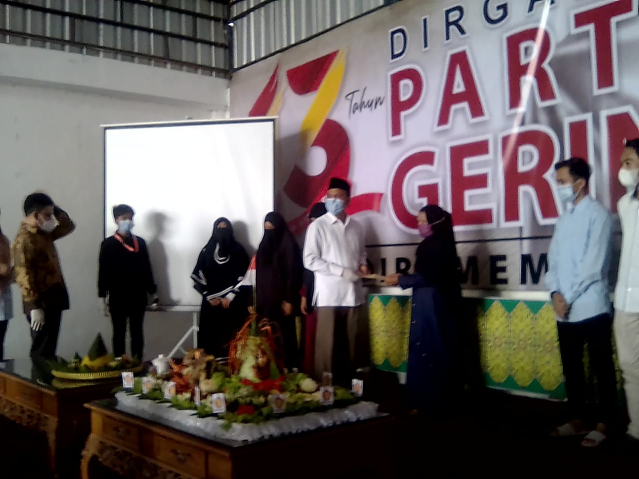 Gerindra Kalteng Berikan