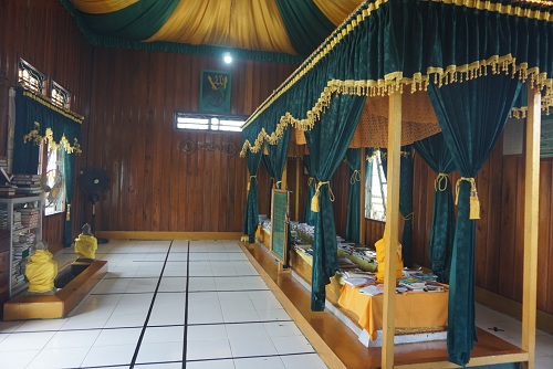 Kondisi makam Kiai Gede yang terletak di kompleks makam Kecamatan Kotawaringin Lama