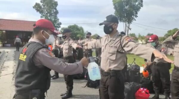 TATAP MUKA: Siswa Pendidikan Pembentukan Brigadir Polri T.A 2020/2021 kembali di Mako SPN Polda Kalteng untuk melaksanakan pendidikan tatap muka, Senin (19/4/2021).FOTO:HUMAS POLDA