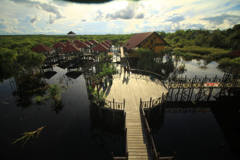 ANIMO WISATA: Meskipun tempat wisata sudah resmi dibuka, tapi tempat wisata Kereng Bengkirai masih belum ramai.FOTO:DENAR