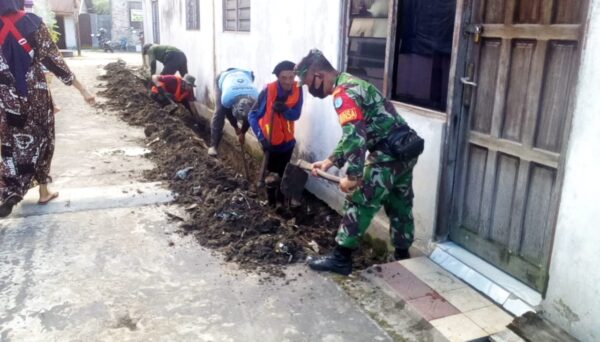 Bersihkan Drainase