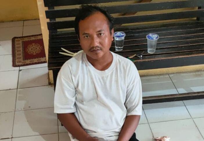 TUMBANG : AW pelaku penggelapan motor hanya bisa merintis kesakitan usai kakinya ditembak polisi akibat melarikan diri, Kamis (6/5/2021). POLSEK BANTENG UNTUK KALTENG POS