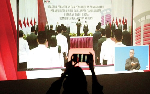 KPK menjadi Aparatur Sipil Negara (ASN) dinilai menimbulkan masalah serius