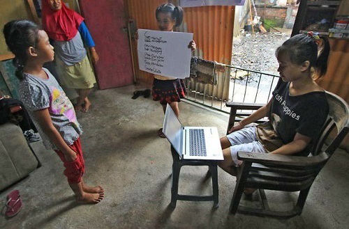 Menurut pandangan dan persepsi orang tua, jadi 37 persen itu menyatakan memang sering bosan