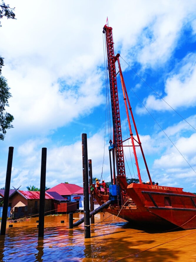 PENOPANG FOOD ESTATE: Pembangunan pelabuhan feri Mintin-Anjir Sampit mulai dikerjakan dan ditargetkan rampung pada November mendatang.