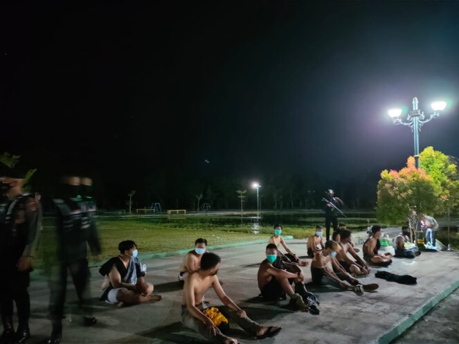 Tersinggung di Medsos