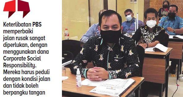 Anggota DPRD Gumas, Evandi (depan).