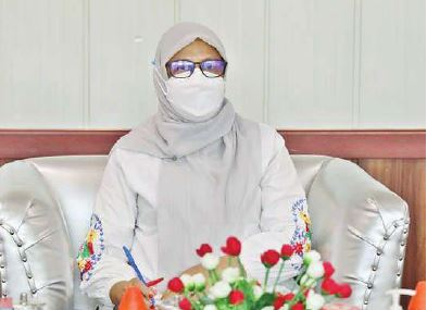 RAKOR : Asisten Administrasi Umum Setda Kalteng Lies Fahimah menghadiri rapat koordinasi dukungan penyelenggaraan PON XX Papua dan Peparnas XVI tahun 2021 di Kantor Gubernur Kalteng, Rabu (1/9).