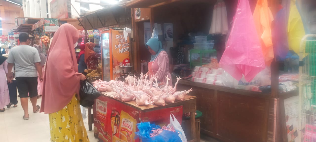 foto ayam geprek sambal matah