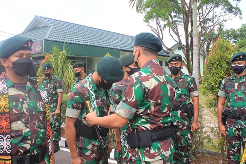 Sambut Kedatangan Anggotanya Pulang Bertugas