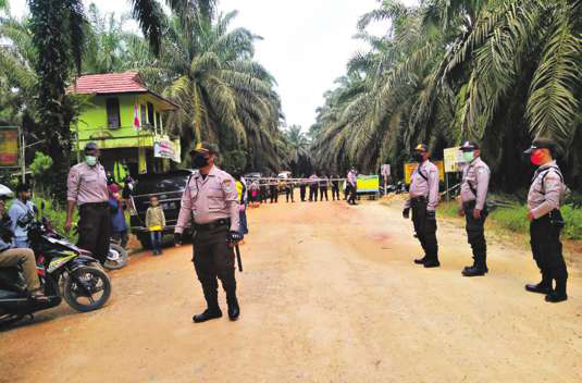 Grup PT Astra Agro Lestari Hentikan Aktivitas di Lahan Sengketa