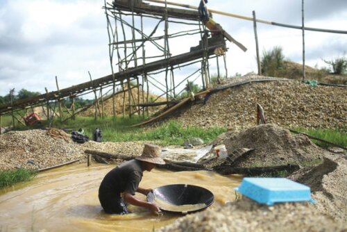 Kampung Perajin Intan Turun-temurun di Kalsel