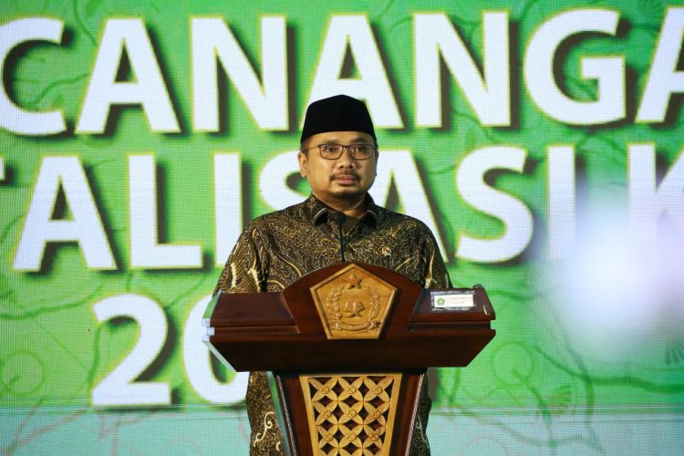 ‘Karena Tuhan Kita itu Bukan Orang Arab,’ Menag Yaqut: Tak Perlu Diributkan