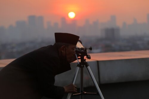 Penentuan Awal Bulan Hijriyah Mengacu Kesepakatan Tiga Negara