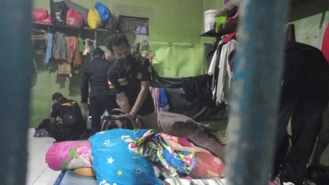 Dua Ponsel