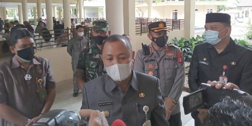 Bupati Minta Perusahaan di Barsel Rekrut 70 persen Tenaga Lokal