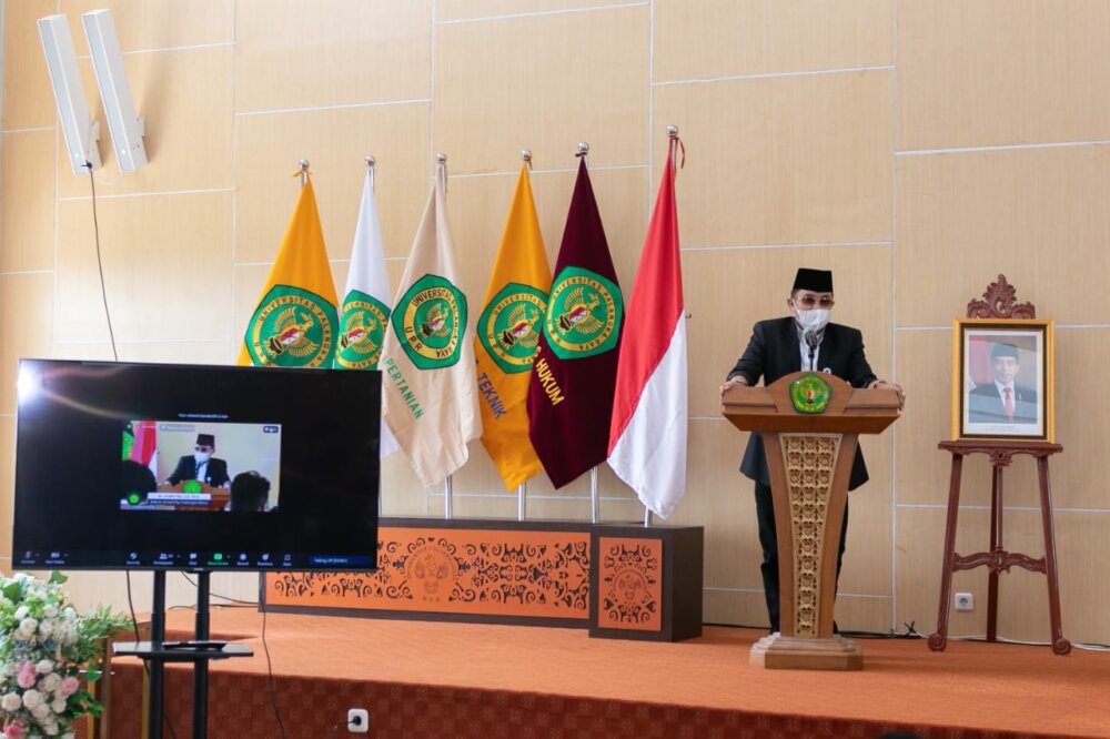 Lulusan FKIP Universitas Palangka Raya (UPR) harus mampu mengaplikasikan ilmu yang di dapat