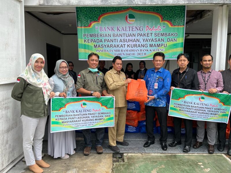 DLH Palangka Raya Terima Ratusan Paket Sembako