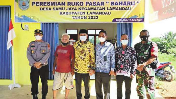Bupati Lamandau Meresmikan Ruko Pasar Baharu di Desa Samu Jaya