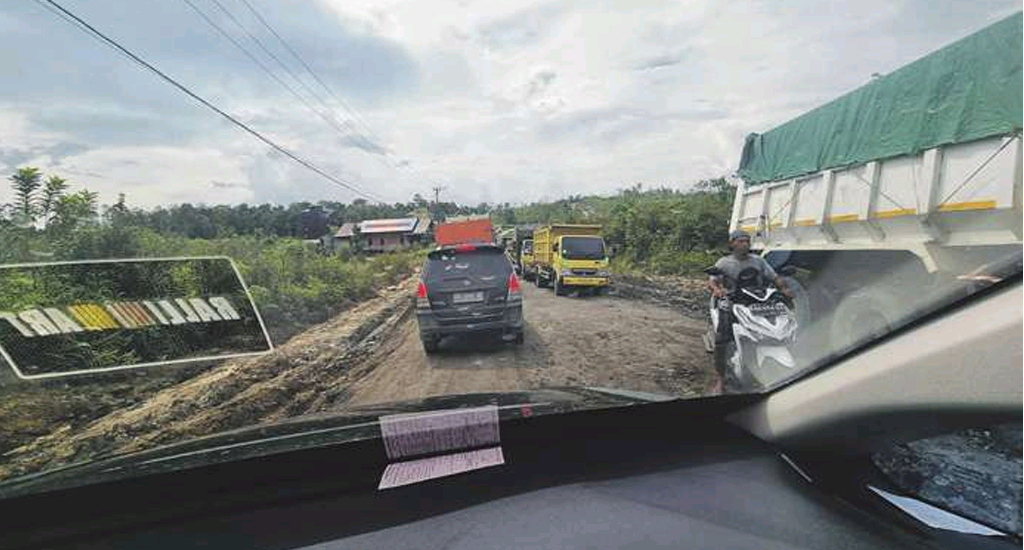 Jalan Rusak Bisa Mengakibatkan Kemacetan Selalu Update