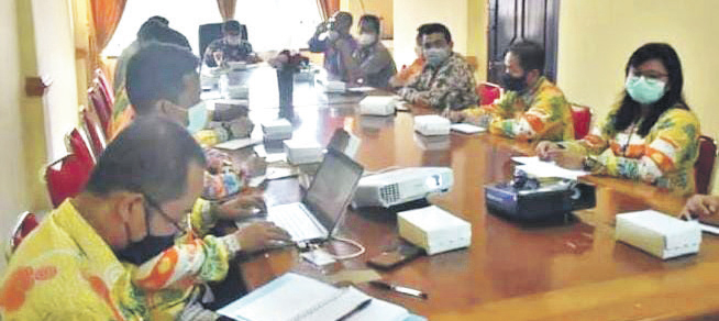 Menggeliatkan Ekonomi