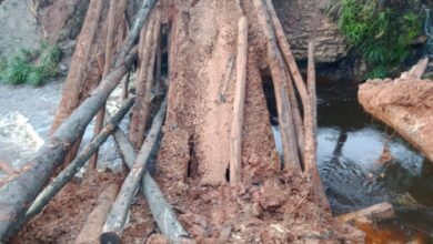 embatan km 10 Desa Tumbang Olong Ambruk