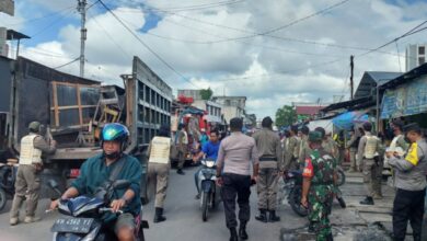Pedagang di Pasar Besar Ditata Ulang