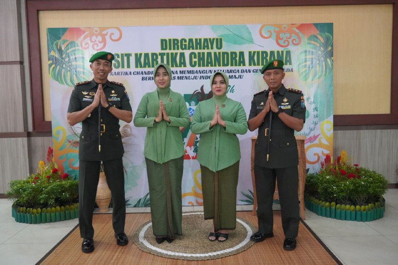 menghadiri rangkaian puncak HUT Persit ke 77