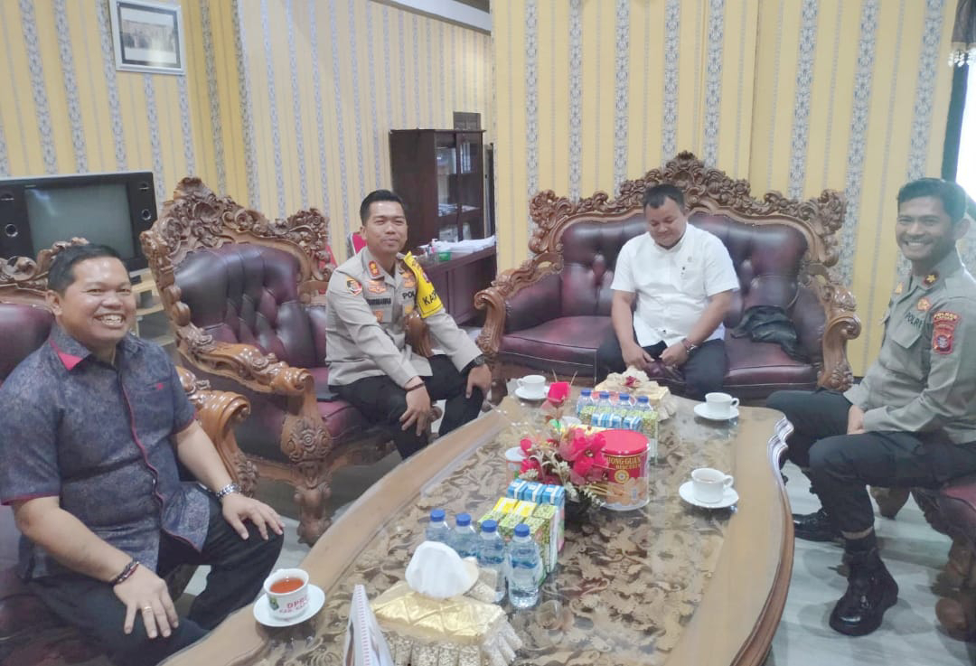Unsur Pimpinan DPRD Kapuas Terima Kunjungan Kapolres Kapuas