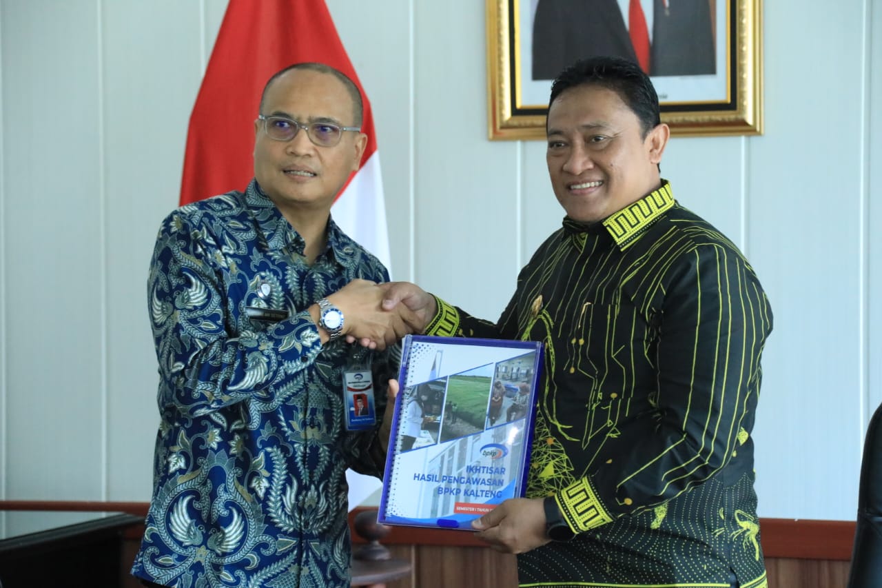 Terima Ikhtisar Hasil Pengawasan BPKP Kalteng