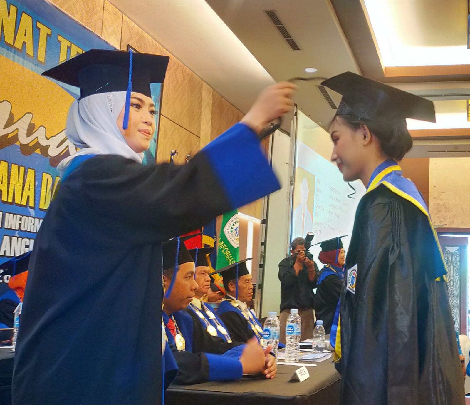 Stmik Palangkaraya Wisuda 156 Wisudawan Ini Pesan