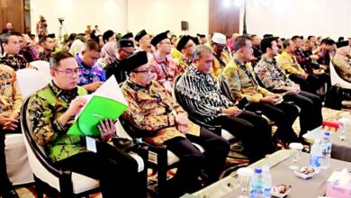 Menghadiri Sharia Economic Leaders Forum