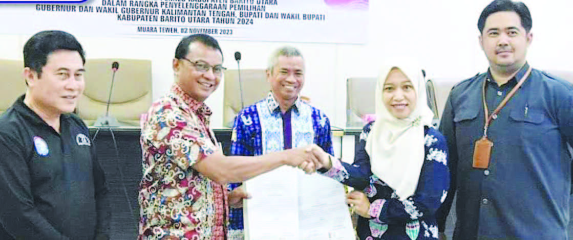 Pemkab, KPU dan Bawaslu Menandatangani NPHD