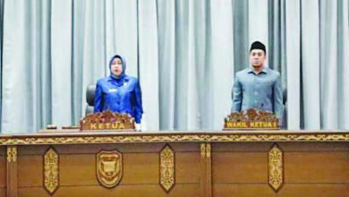 Plt Sekda Hadiri Rapat Paripurna II dan III di DPRD