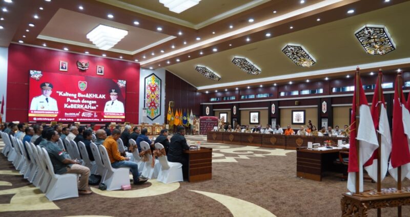 H. Sugianto Sabran memimpin Rapat Koordinasi Penanganan Banjir