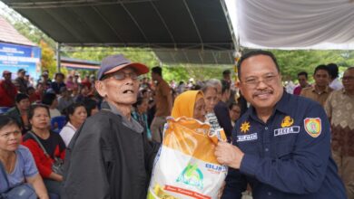 Sekda Kalteng Buka Pasar Murah di Kabupaten Barito Utara