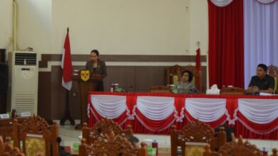 Lima Fraksi Pendukung DPRD Menerima LKPJ Bupati Gunung Mas