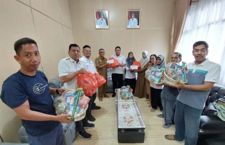 Kesbangpol Kalteng Bagikan Tali Asih Kepada PPNPN