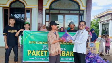 Bantuan Sembako di Masjid Almunawaroh jl sakan