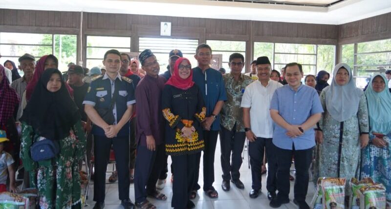 Pemprov Kalteng Salurkan 1000 Paket Sembako Murah di Kelurahan Pahandut Menjelang Idul Adha 1445 H