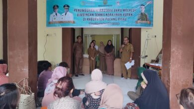 Disdagperin Prov. Kalteng Gelar Bimtek Kerajinan Rotan di Pulang Pisau