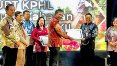 Kadishut Kalteng Agustan Saining Raih Penghargaan Prestisius dari KLHK