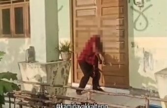 Pria Mati Berdiri Terjepit Pintu di Gunung Mas