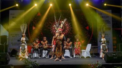 Tim Kesenian Kalteng Tampil Memukau di Festival Harmoni Budaya Nusantara 2024