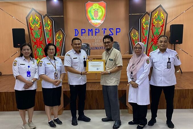 DPMPTSP Kalteng Terima Penghargaan dari BPS