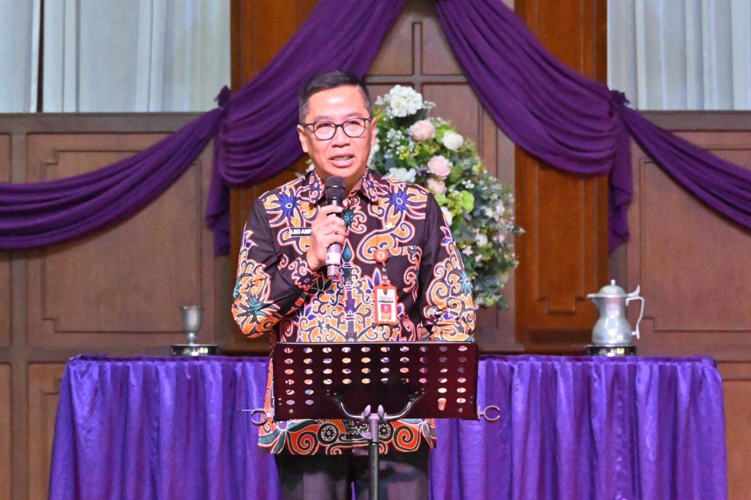 Leonard S. Ampung Ajak Umat Kristiani Maknai Paskah Sebagai Momentum Harapan dan Persatuan